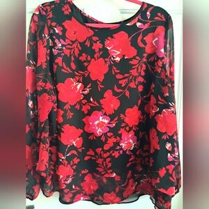 Floral Red and Black Women's Top.  NWT.  LARGE
